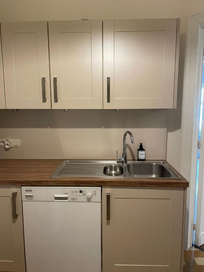אוסטנדה Uniek Appartement Op De Zeedijk Met Parking מראה חיצוני תמונה